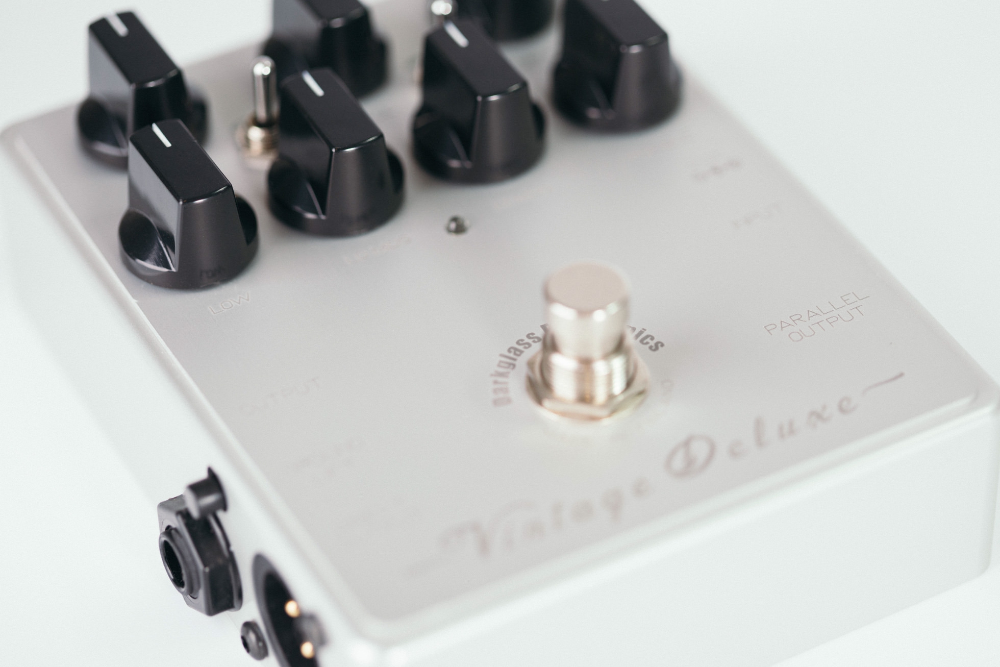 Darkglass Vintage Deluxe - Dynamic Preamp 效果器- SoundTools 桑兔